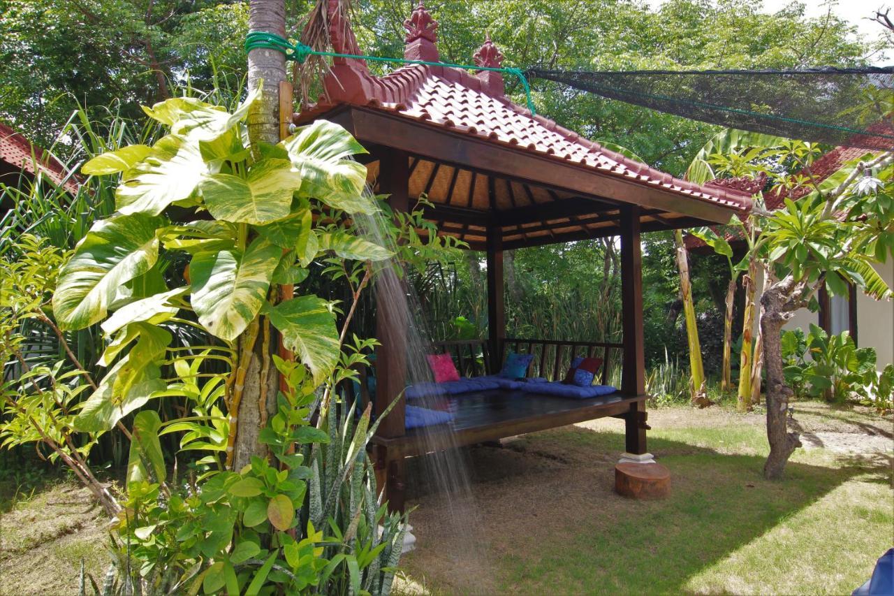 Batu Ampar Menjangan Hotel Banyuwedang Exterior photo